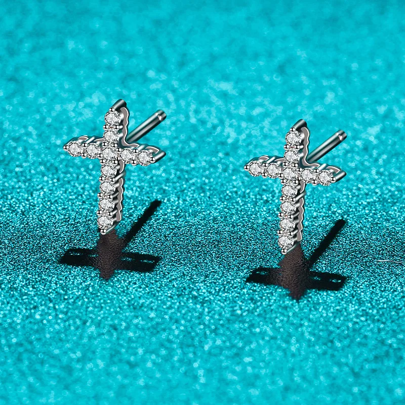 Mylux Jewelry Luxury Solid Platinum PT950 Moissanite Diamond Cross Earrings for Men and Women
Mylux Jewelry Luxury Solid Platinum PT950 Moissanite Diamond Cross Earrings for Men and Women