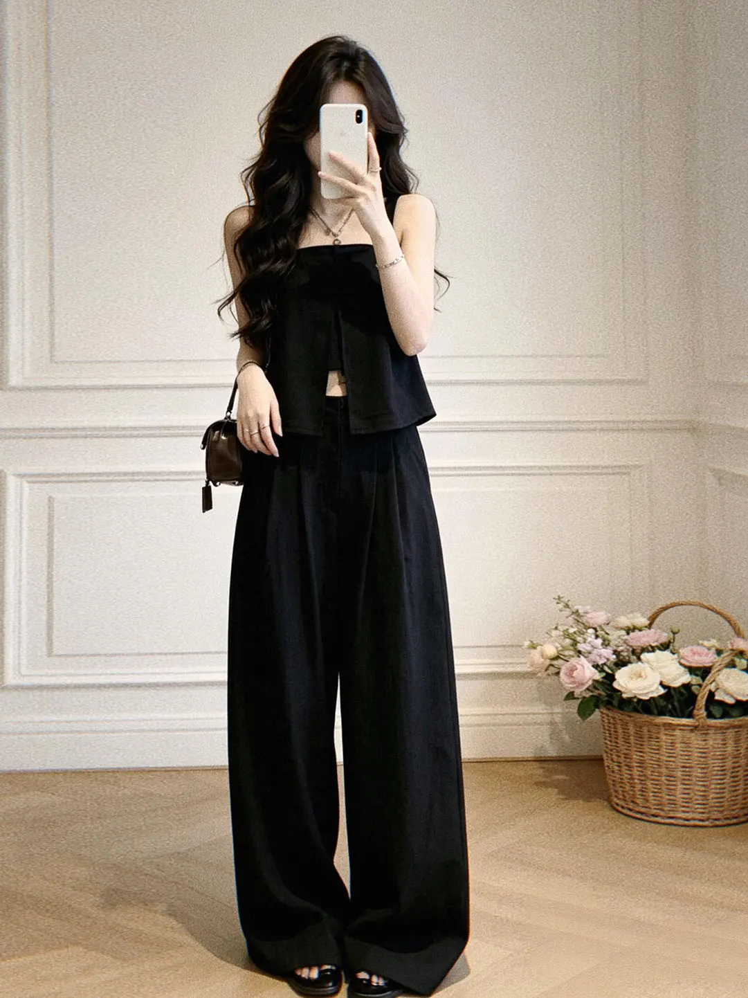 Black Design Sense Casual Women's Summer New Slimming Wide Leg Pants Fashion Set High Waist Breathable Zipper Closure Vest
Black Design Sense Casual Women's Summer New Slimming Wide Leg Pants Fashion Set High Waist Breathable Zipper Closure Vest