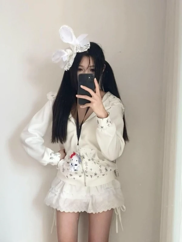 Sweet Cute Rabbit Ear Print Sweatshirt Jacket Lace Short Skirt Set Two Piece Suite Casual Fashion for Teen Girls Autumn Wear
Sweet Cute Rabbit Ear Print Sweatshirt Jacket Lace Short Skirt Set Two Piece Suite Casual Fashion for Teen Girls Autumn Wear