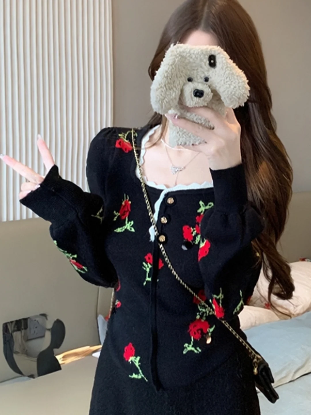 Winter New Style Slim Fit Long Sleeve Knitted Sweater Women's Fashion Square Collar Rose Embroidery Breathable Skin-Friendly
Winter New Style Slim Fit Long Sleeve Knitted Sweater Women's Fashion Square Collar Rose Embroidery Breathable Skin-Friendly