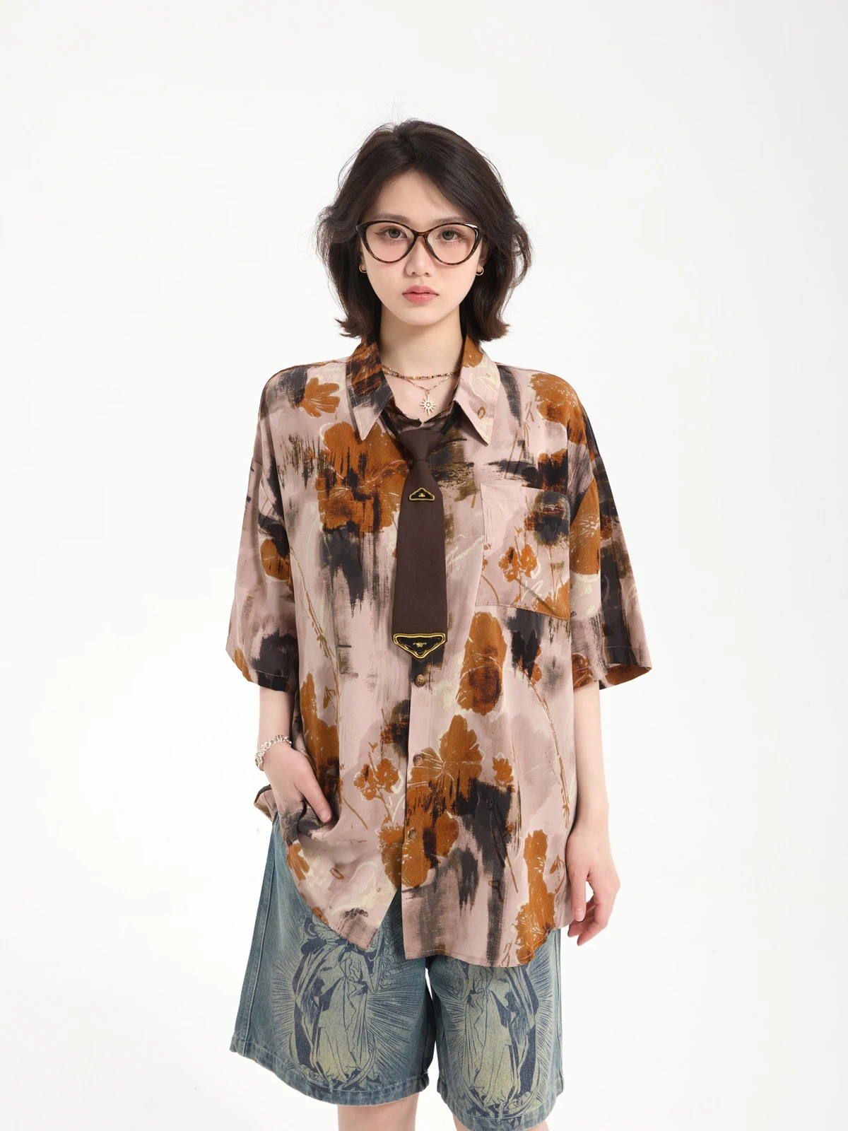 7KEEWEN Летняя женская футболка в американском ретро-стиле, свободного кроя, с мелким принтом в стиле масляной живописи, в гонконгском стиле, с коротким рукавом
7KEEWEN Летняя женская футболка в американском ретро-стиле, свободного кроя, с мелким принтом в стиле масляной живописи, в гонконгском стиле, с коротким рукавом