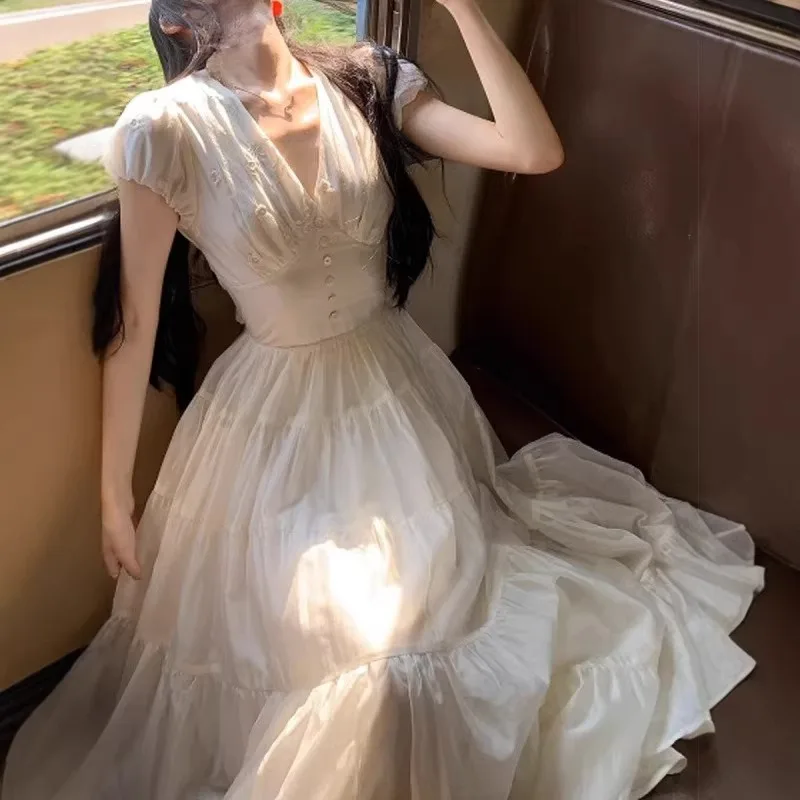 New Lilith Flower Marriage Summer V-neck Short-sleeved Waist and Thin Temperament Commuter Dress Women High Quality High Value
New Lilith Flower Marriage Summer V-neck Short-sleeved Waist and Thin Temperament Commuter Dress Women High Quality High Value