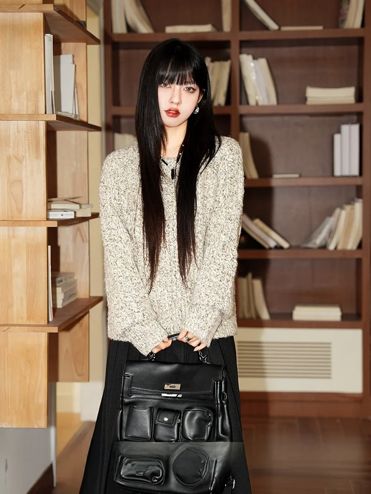 Ретро-свитер из смесовой шерсти, вязаный, женский, свободный, в стиле оверсайз, для ношения под одеждой, зимний, новинка, теплый, утолщенный, с длинными рукавами
Ретро-свитер из смесовой шерсти, вязаный, женский, свободный, в стиле оверсайз, для ношения под одеждой, зимний, новинка, теплый, утолщенный, с длинными рукавами