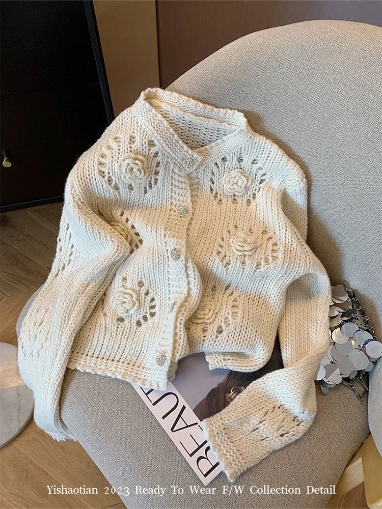 Women Apricot Hollow Cardigan V-Neck Long Sleeve Luxury Knit Sweater Harajuku Vintage Y2k 3D Floral Sweater 2000s Clothes 2025
Women Apricot Hollow Cardigan V-Neck Long Sleeve Luxury Knit Sweater Harajuku Vintage Y2k 3D Floral Sweater 2000s Clothes 2025