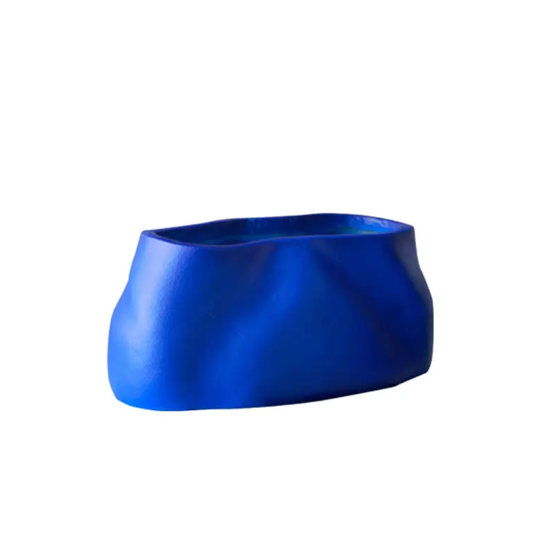 Nordic modern blue vase light luxury model room resin decoration living room study TV cabinet entrance window decoration
Nordic modern blue vase light luxury model room resin decoration living room study TV cabinet entrance window decoration