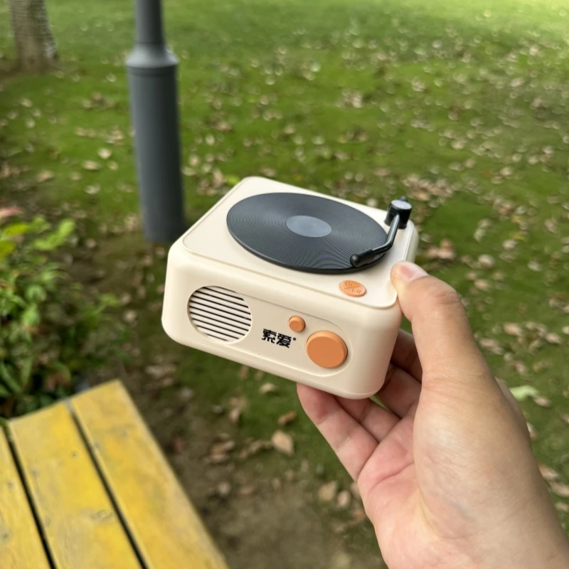 SOAIY New Vinyl Record Player Bluetooth Speaker Creative Retro Audio HIFI Sound Effect Super Long Standby BT5.3 Music Player
SOAIY New Vinyl Record Player Bluetooth Speaker Creative Retro Audio HIFI Sound Effect Super Long Standby BT5.3 Music Player