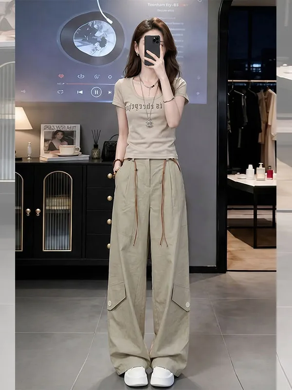 Korean Style Slimming Anti-Aging Two-Piece Set Women's Khaki U-Neck Letter T-Shirt Casual Workwear Wide Leg Pants Ensemble
Korean Style Slimming Anti-Aging Two-Piece Set Women's Khaki U-Neck Letter T-Shirt Casual Workwear Wide Leg Pants Ensemble