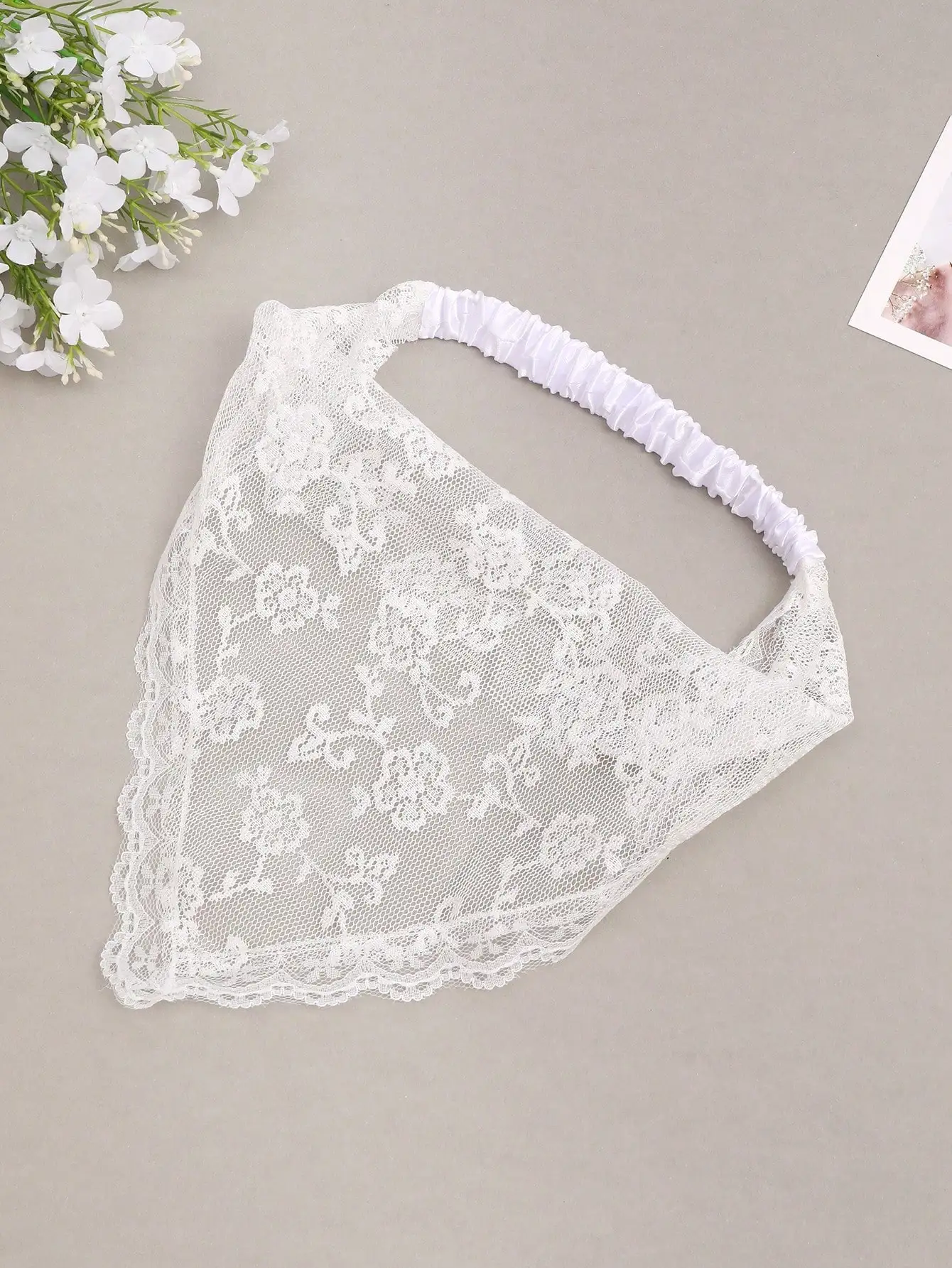 White Floral Lace Triangle Headwrap With Ruched Satin Band, Boho Chic Hair Accessory For Spring Summer Daily Wear And Vacations
White Floral Lace Triangle Headwrap With Ruched Satin Band, Boho Chic Hair Accessory For Spring Summer Daily Wear And Vacations