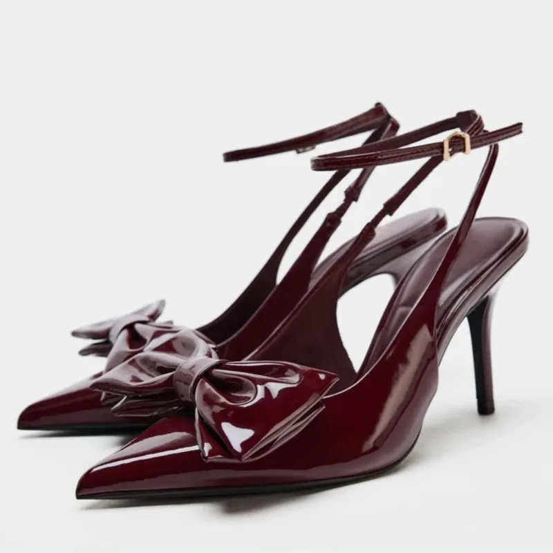 Элегантные женские туфли-лодочки на высоком каблуке из лакированной кожи с ремешком на щиколотке, бантом-бабочкой и острым носком, брендовые, для свадьбы
Элегантные женские туфли-лодочки на высоком каблуке из лакированной кожи с ремешком на щиколотке, бантом-бабочкой и острым носком, брендовые, для свадьбы