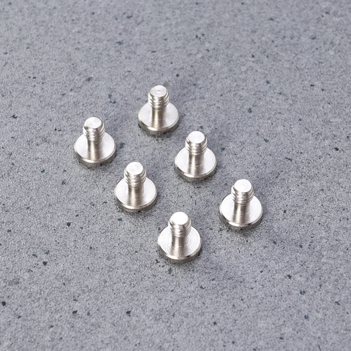 2 Pcs Tripod Screw Quick Release Camera Mount Fixing Screws Mounting Bracket Mini Plate
2 Pcs Tripod Screw Quick Release Camera Mount Fixing Screws Mounting Bracket Mini Plate
