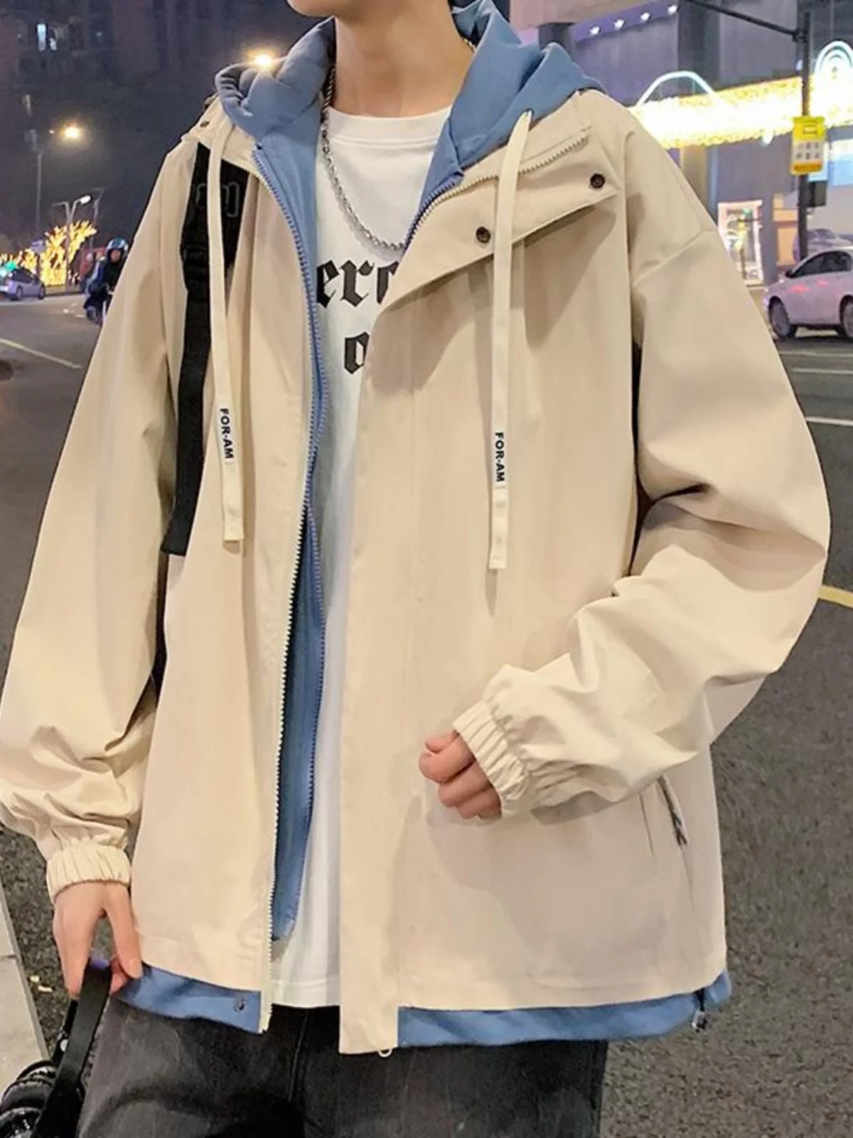 Новая мужская куртка-худи 2025 года: повседневная, свободного кроя, универсальная, из полиэфирного волокна, на молнии, дышащая верхняя одежда для весны и осени
Новая мужская куртка-худи 2025 года: повседневная, свободного кроя, универсальная, из полиэфирного волокна, на молнии, дышащая верхняя одежда для весны и осени