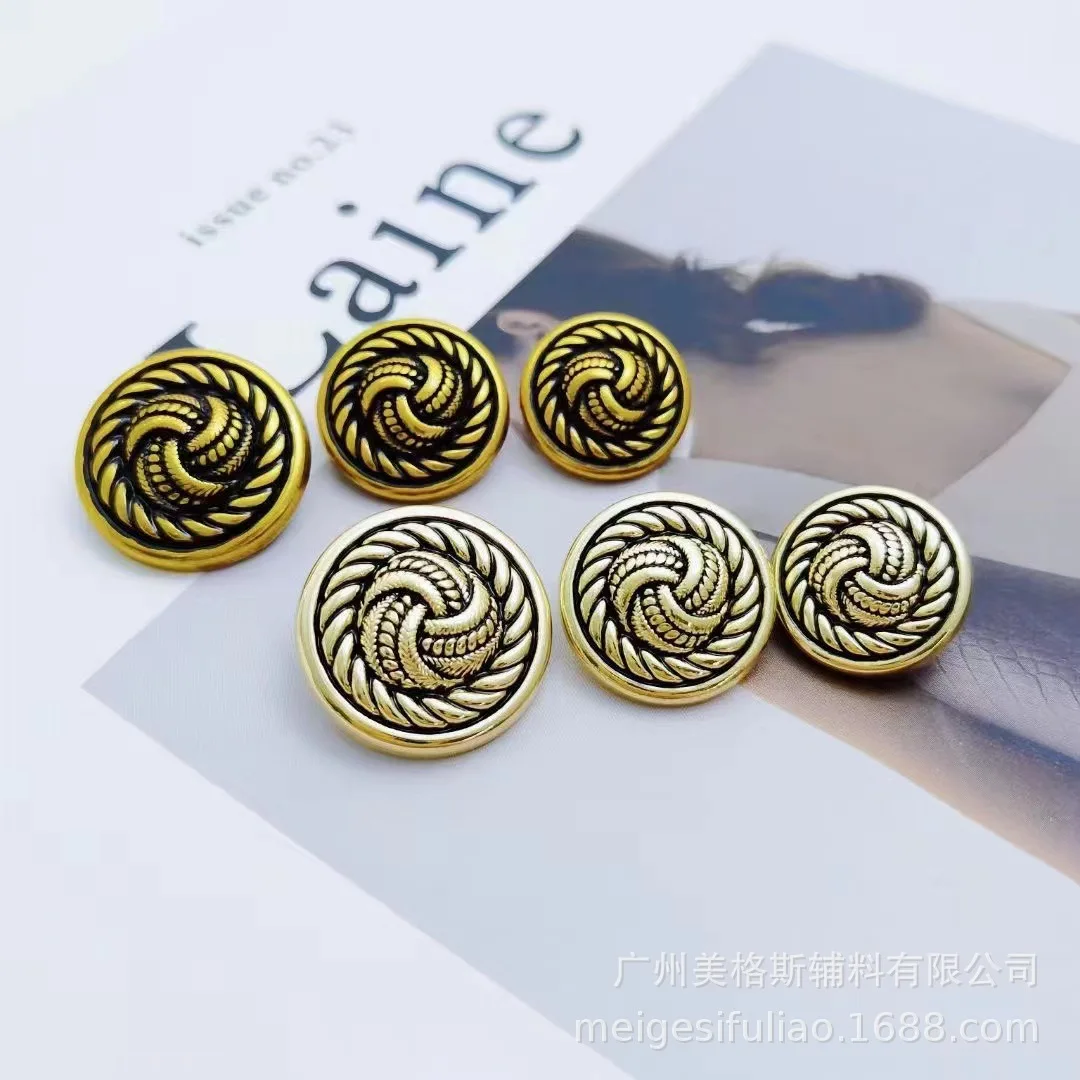 Retro Hemp Rope Edge Convex Metal Buttons, Alloy Hand Sew Fasteners for Coat & Suit Decoration
Retro Hemp Rope Edge Convex Metal Buttons, Alloy Hand Sew Fasteners for Coat & Suit Decoration