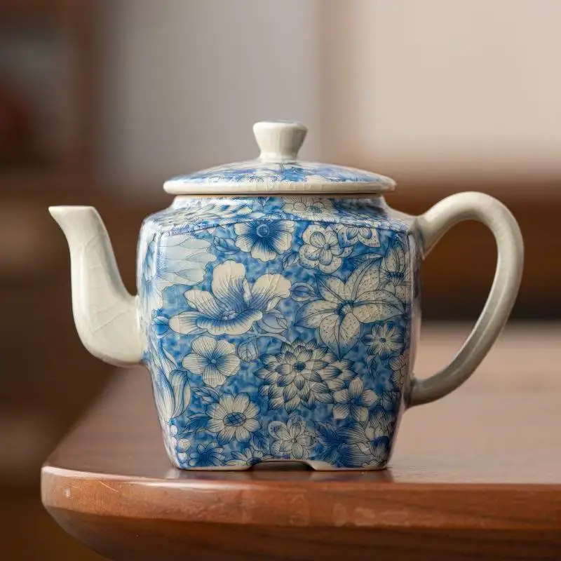 Ru Kiln Flowering Chinese Teapot Blue and White Porcelain Teapot Ge Kiln Opening Piece Can Raise Tea Brewer Anti-scalding Teapot
Ru Kiln Flowering Chinese Teapot Blue and White Porcelain Teapot Ge Kiln Opening Piece Can Raise Tea Brewer Anti-scalding Teapot