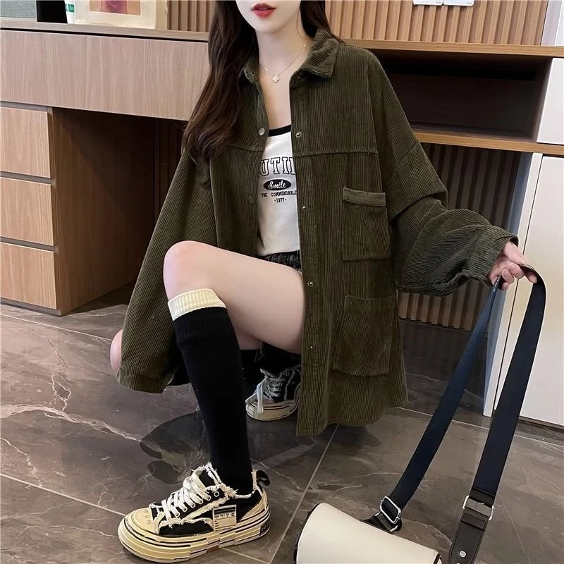 Женская свободная льняная хлопковая рубашка большого размера, повседневный топ на пуговицах в непринужденном стиле с вельветовой текстурой, модный универсальный
Женская свободная льняная хлопковая рубашка большого размера, повседневный топ на пуговицах в непринужденном стиле с вельветовой текстурой, модный универсальный