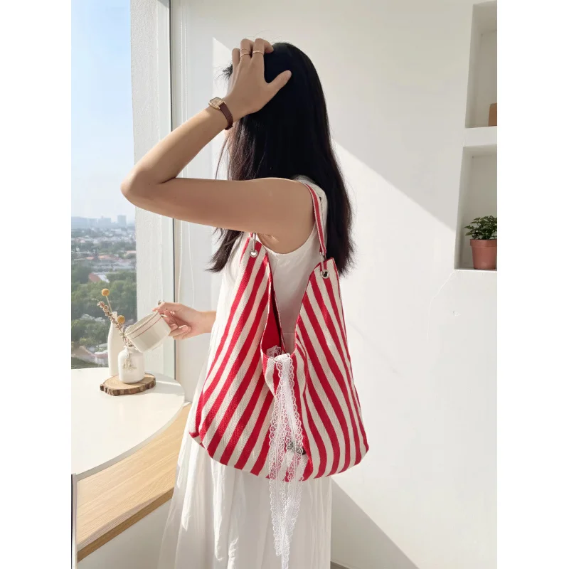Trendy Striped Design Large Capacity2026Spring new style women's textured casual tote bag,Niche Canvas Bag Student Class Fashion
Trendy Striped Design Large Capacity2026Spring new style women's textured casual tote bag,Niche Canvas Bag Student Class Fashion