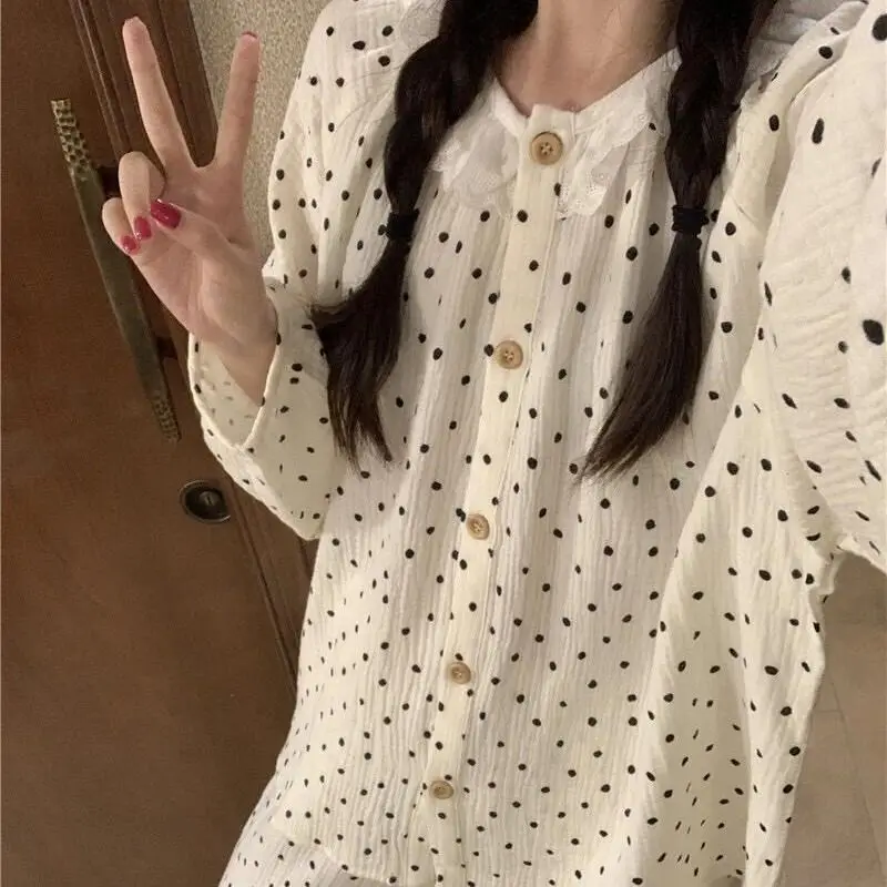 autumn new model pajamas Women's round neck printing polka dot leisure loose long sleeves pants suit homewear Cotton Pajama Set
autumn new model pajamas Women's round neck printing polka dot leisure loose long sleeves pants suit homewear Cotton Pajama Set