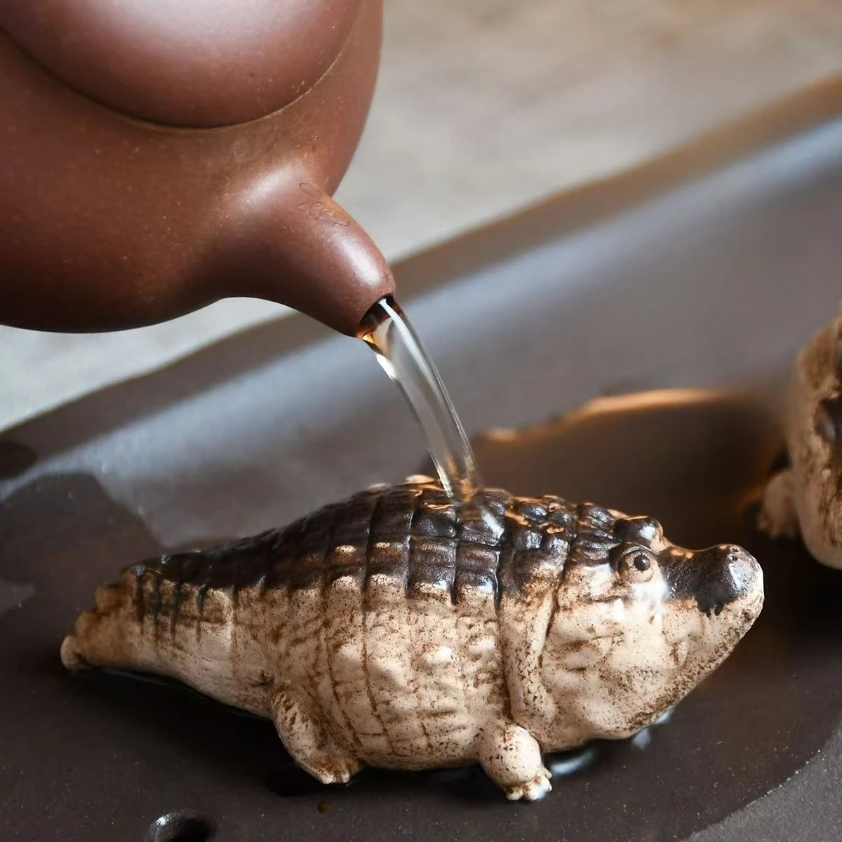 1PC Boutique Tea Pet Small Crocodile Tea Pets Ornament Handmade Ceremony Game Financial Table Gift Teaware
1PC Boutique Tea Pet Small Crocodile Tea Pets Ornament Handmade Ceremony Game Financial Table Gift Teaware