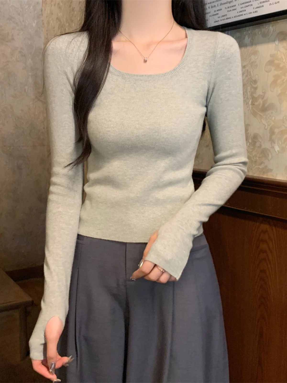 Корейский вязаный свитер с квадратным вырезом, универсальный, для женщин, весна-осень-зима, стильный, теплый базовый топ
Корейский вязаный свитер с квадратным вырезом, универсальный, для женщин, весна-осень-зима, стильный, теплый базовый топ