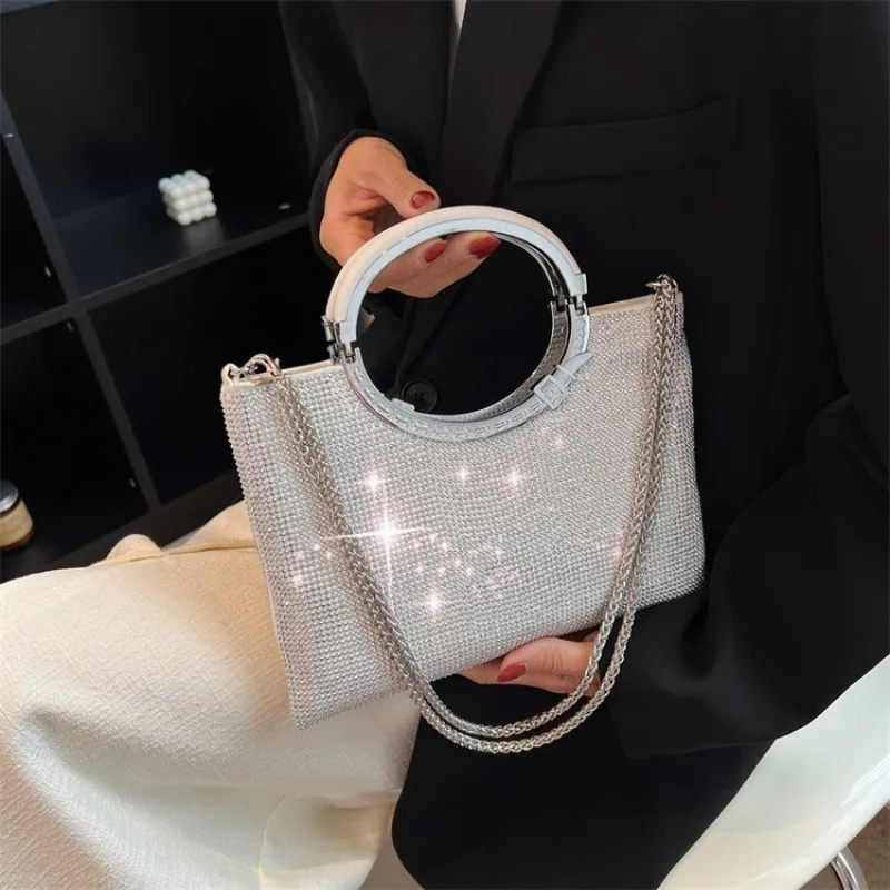 Chic And Unique Shoulder Handbag Solid Color Minimalist Luxury Doubles As A Glamorous Diaper Bag For Party
Chic And Unique Shoulder Handbag Solid Color Minimalist Luxury Doubles As A Glamorous Diaper Bag For Party