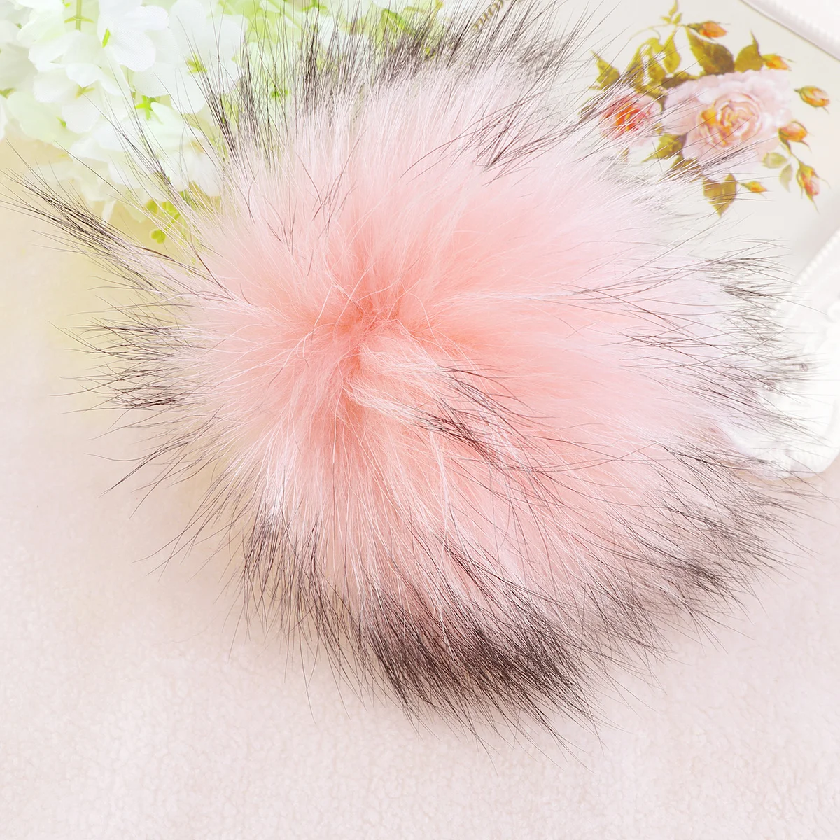 Розовый шарик с помпоном, удобный аксессуар для одежды, легко прикрепляемый искусственный материал для шапок, шарфов, обуви, сумок, без запаха
Розовый шарик с помпоном, удобный аксессуар для одежды, легко прикрепляемый искусственный материал для шапок, шарфов, обуви, сумок, без запаха