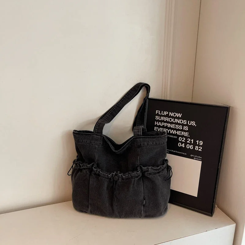 Denim Solid Large Capacity Crossbody Bags Versatile Commuting Bag for Women 2025 High Quality String Soft Women's Shoulder Bag
Denim Solid Large Capacity Crossbody Bags Versatile Commuting Bag for Women 2025 High Quality String Soft Women's Shoulder Bag