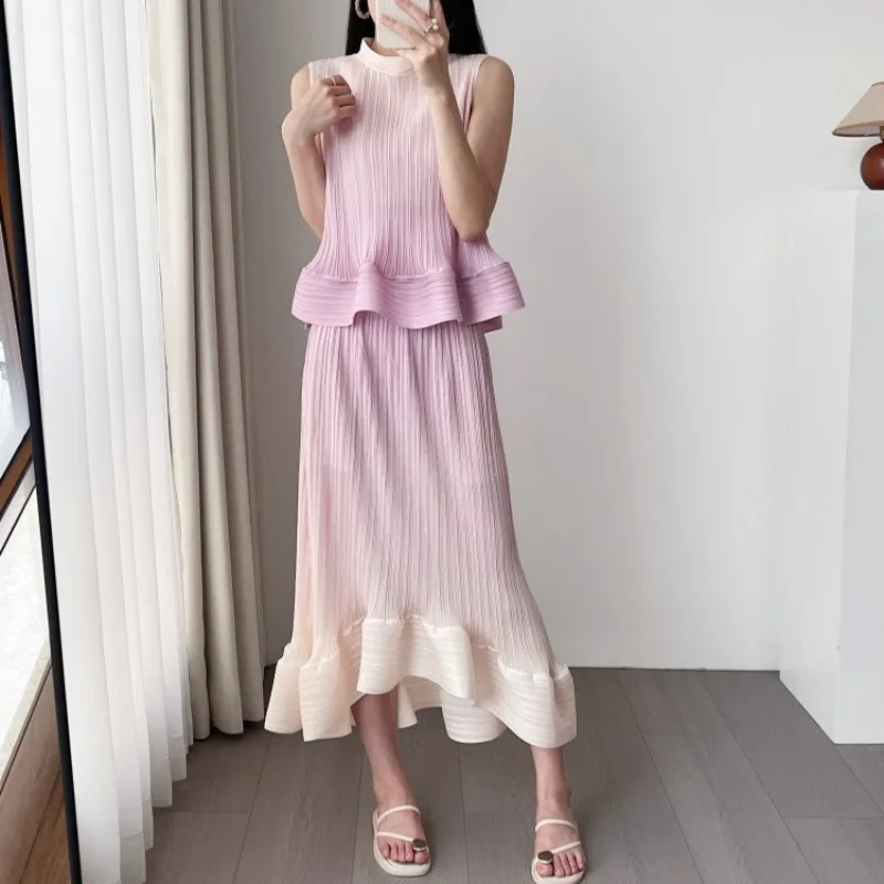 Miyake Pleated Gradient Pink Sleeveless T-Shirt Top 2026 Summer New Ruffled Skirt Loose Sweet 2-Piece Stretch Women's Clothing
Miyake Pleated Gradient Pink Sleeveless T-Shirt Top 2026 Summer New Ruffled Skirt Loose Sweet 2-Piece Stretch Women's Clothing