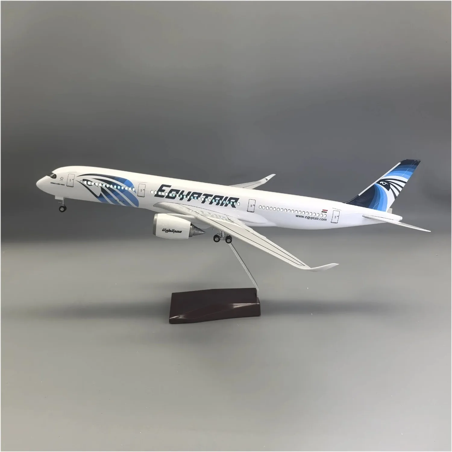 Airplanes Model Plane Toy Resin scale 47CM A350 Airplane Model EgyptAir Airways with Wheels Landing Gears for Collectible Gifts
Airplanes Model Plane Toy Resin scale 47CM A350 Airplane Model EgyptAir Airways with Wheels Landing Gears for Collectible Gifts