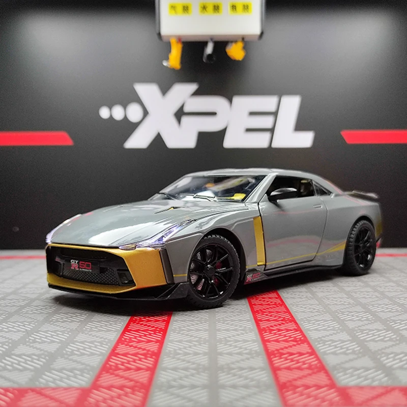 1:24 Alloy Skyline Ares GTR50 Model Car Vehicle Diecasts Metal Casting Sound Light Car Toys For Children Gifts
1:24 Alloy Skyline Ares GTR50 Model Car Vehicle Diecasts Metal Casting Sound Light Car Toys For Children Gifts