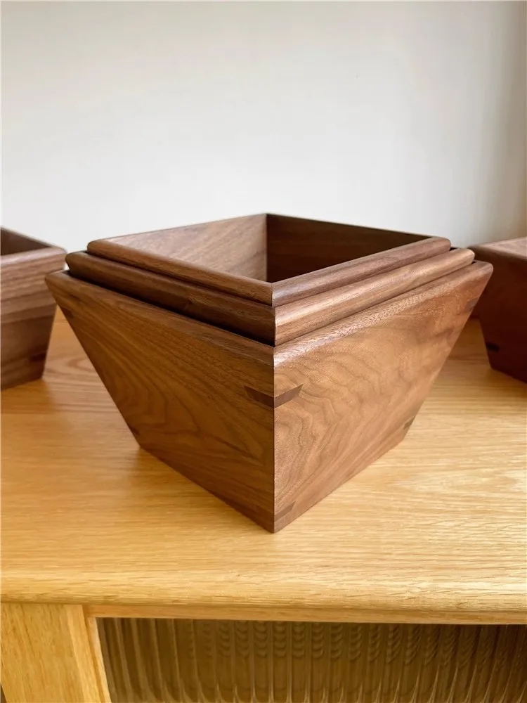 Многофункциональный ящик для хранения из цельного дерева, креативный органайзер для стола из черного ореха, экологически чистый контейнер для закусок
Многофункциональный ящик для хранения из цельного дерева, креативный органайзер для стола из черного ореха, экологически чистый контейнер для закусок