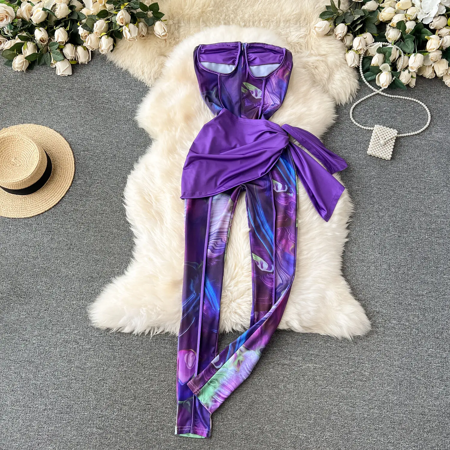Foamlina Sexy Cut Out Tie Dye Print Strapless Jumpsuits for Women Casual Streetwear Summer Fashion Sleeveless One Piece Outfits
Foamlina Sexy Cut Out Tie Dye Print Strapless Jumpsuits for Women Casual Streetwear Summer Fashion Sleeveless One Piece Outfits