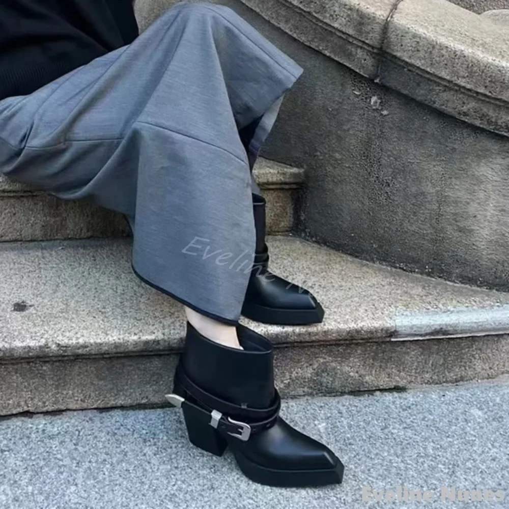 Retro Western Wide-tube Ankle Boots Women Square Toe Thick Heel Removable Belt Buckle Hotties Short Boots 2024 New Fashion Boots
Retro Western Wide-tube Ankle Boots Women Square Toe Thick Heel Removable Belt Buckle Hotties Short Boots 2024 New Fashion Boots