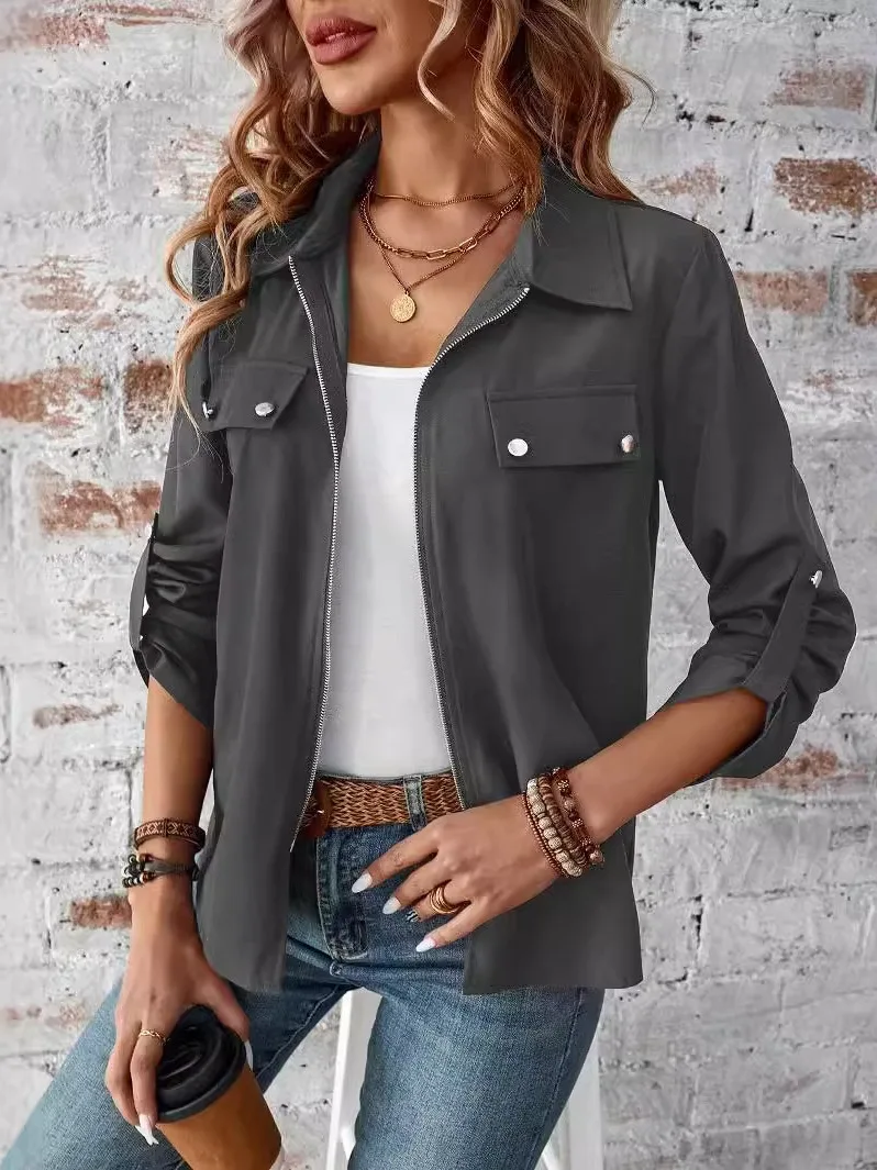 Приталенная длинная куртка на молнии для женщин, повседневное женское пальто с откидным воротником, обычная длина, китайский бренд
Приталенная длинная куртка на молнии для женщин, повседневное женское пальто с откидным воротником, обычная длина, китайский бренд