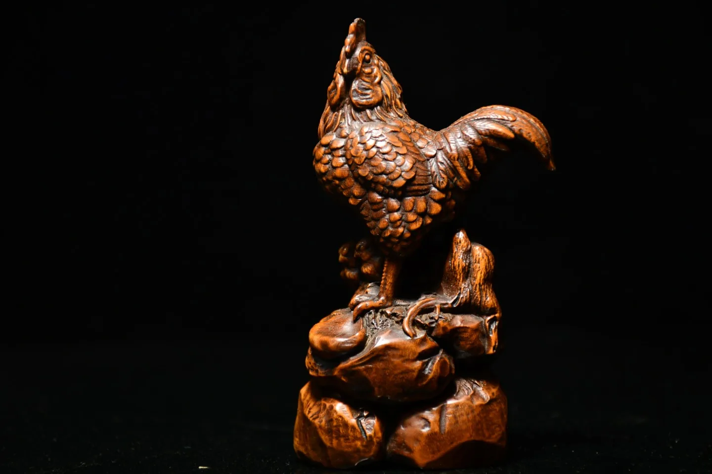 5"Tibetan Temple Collection Old Boxwood Rooster zodiac rooster hen office ornament Gather fortune Town house Exorcism
5"Tibetan Temple Collection Old Boxwood Rooster zodiac rooster hen office ornament Gather fortune Town house Exorcism