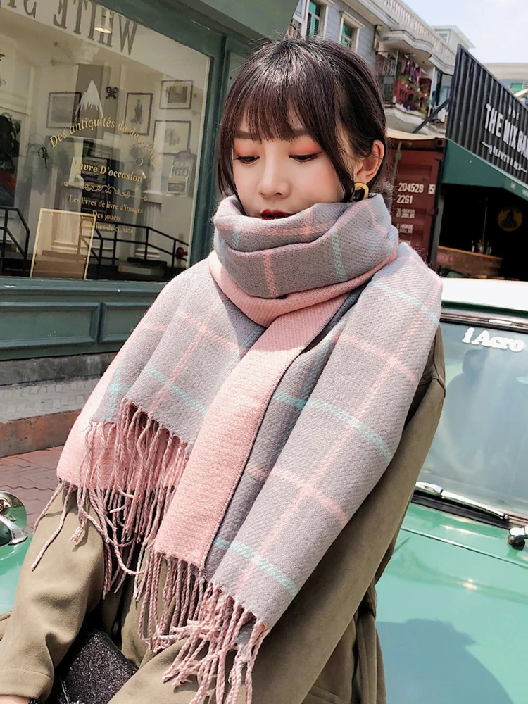Mingjiebihuo Autumn and winter New Korean version of plaid tassel scarf comfortable soft warm women girls fashion shawl
Mingjiebihuo Autumn and winter New Korean version of plaid tassel scarf comfortable soft warm women girls fashion shawl