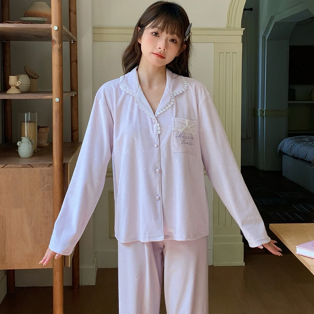 Комплекты пижам из сатина для женщин: осенне-зимние, с кашемиром, принтом в виде сердец, теплые, уютные, элегантные, красивые, милые, для сна, 2026
Комплекты пижам из сатина для женщин: осенне-зимние, с кашемиром, принтом в виде сердец, теплые, уютные, элегантные, красивые, милые, для сна, 2026