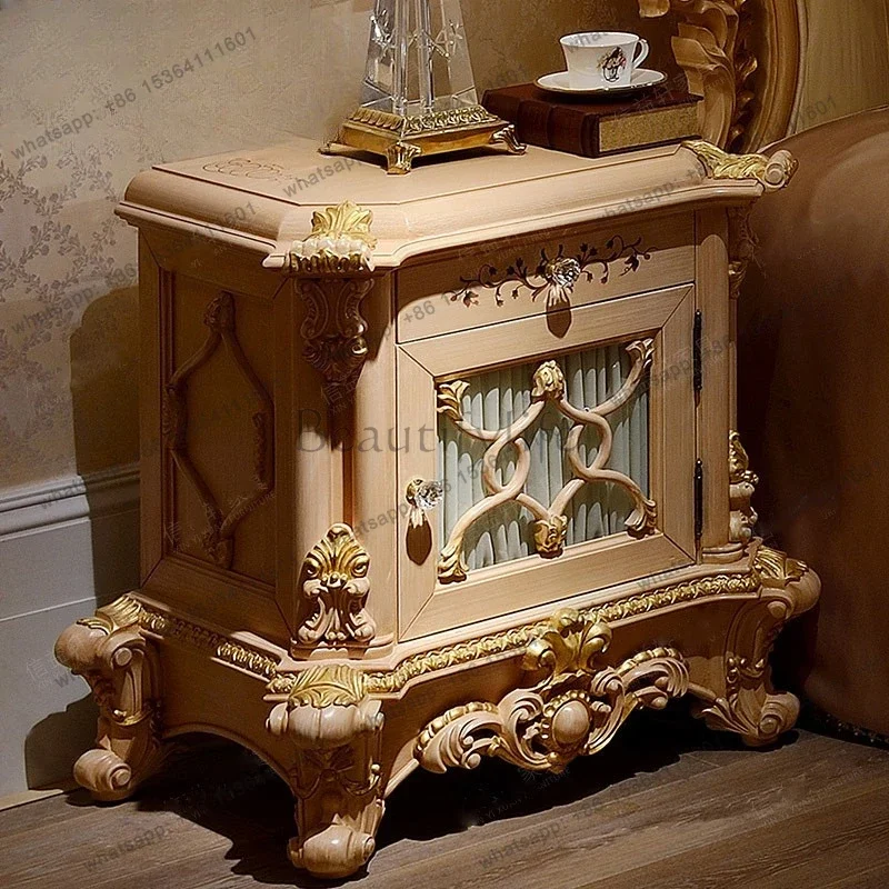 xx39 European neoclassical bedside table villa solid wood bedside locker French high-end furniture
xx39 European neoclassical bedside table villa solid wood bedside locker French high-end furniture