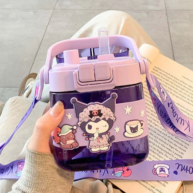 Kawaii Sanrio Kuromi Kids Water Sippy Cup Cute innamoroll Melody Creative Cartoon Cups with Straws Outdoor Children Bottle Gift
Kawaii Sanrio Kuromi Kids Water Sippy Cup Cute innamoroll Melody Creative Cartoon Cups with Straws Outdoor Children Bottle Gift