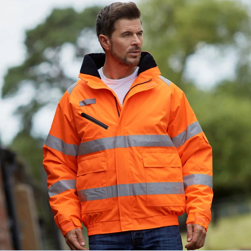 Factory Supply Thicken Waterproof Three-piece Set with Reflective Jacket for Traffic Safety
Factory Supply Thicken Waterproof Three-piece Set with Reflective Jacket for Traffic Safety