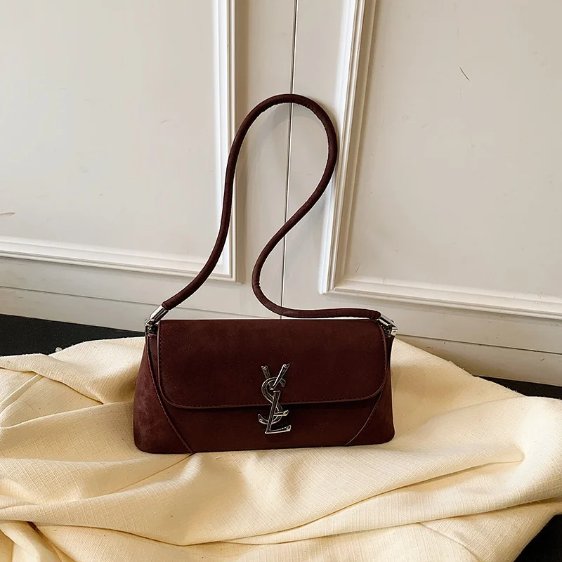 Elegant Crossbody Bag For Women Leather Handbag With Shoulder Strap Fashionable Leather Design and Large Capacity
Elegant Crossbody Bag For Women Leather Handbag With Shoulder Strap Fashionable Leather Design and Large Capacity