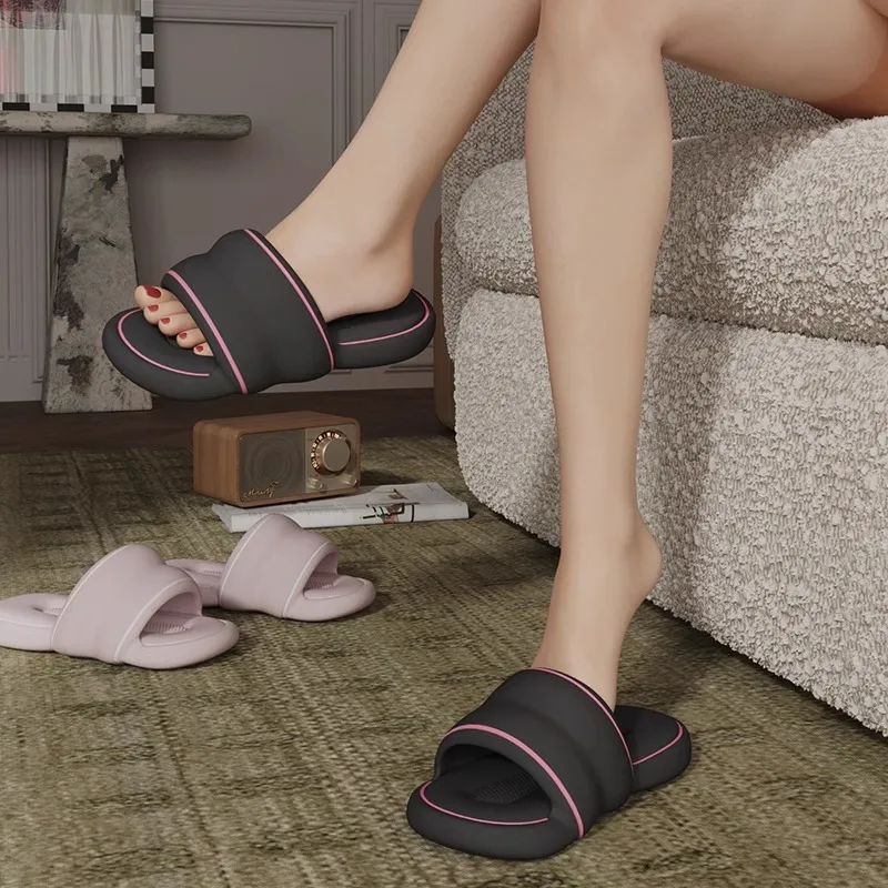 Indoor slippers for women at home, suitable for all seasons, fashionable for street walks, couple slippers for men
Indoor slippers for women at home, suitable for all seasons, fashionable for street walks, couple slippers for men