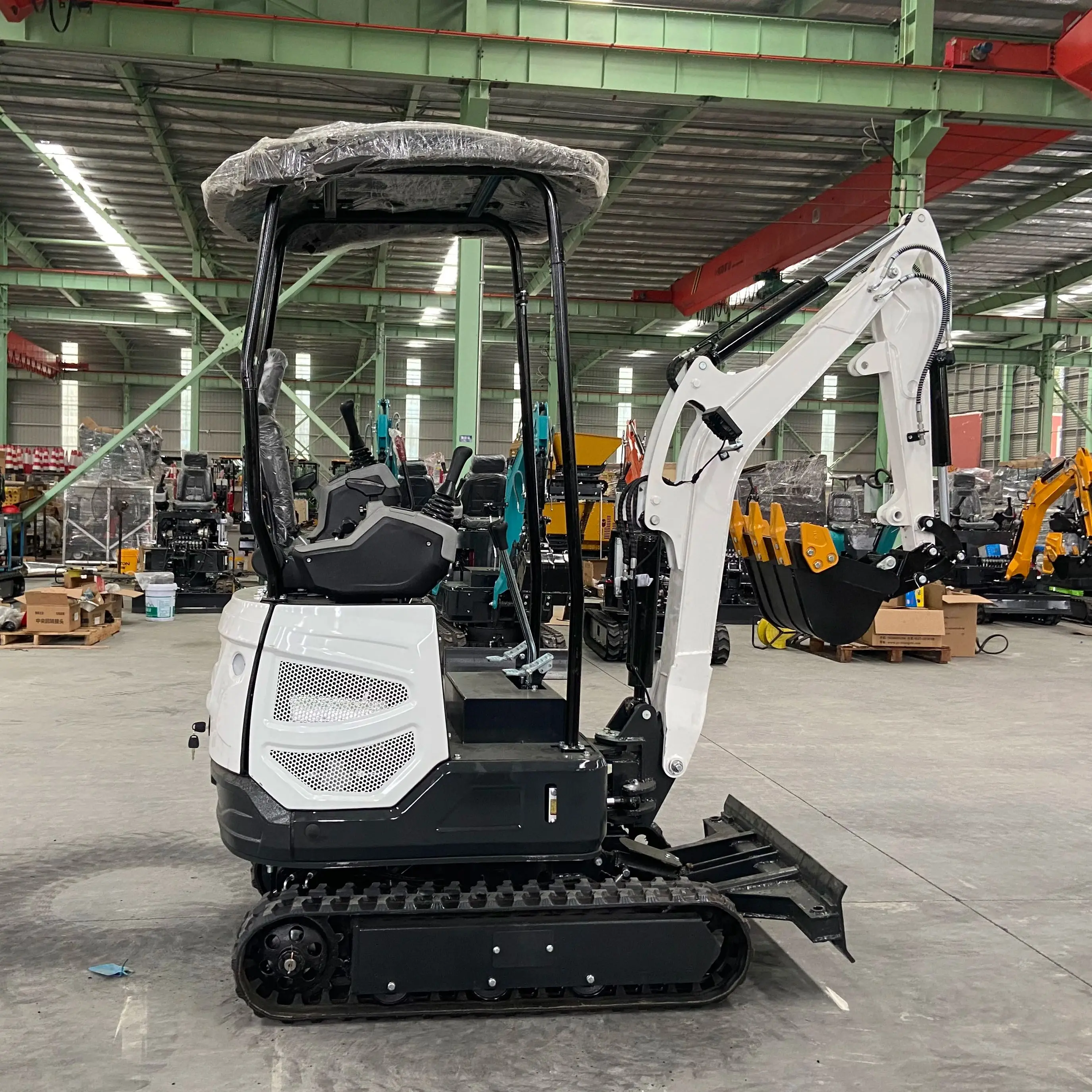 Construction Machinery Mini Excavator Mini Bagging Can Traction Mini Excavator Comes with Accessories as a Gift
Construction Machinery Mini Excavator Mini Bagging Can Traction Mini Excavator Comes with Accessories as a Gift