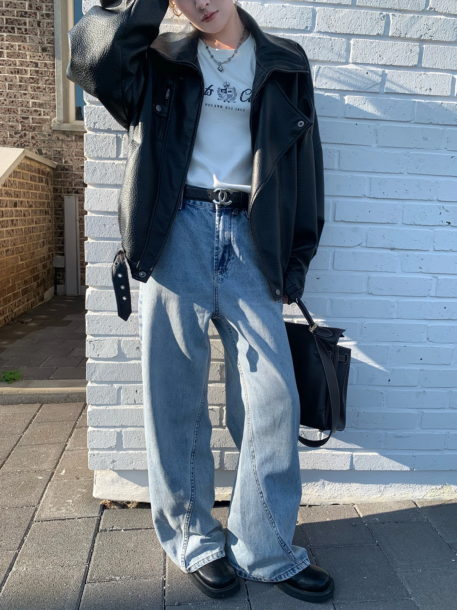 Женские джинсы с высокой талией и прямым кроем, универсальные, стройнящие, повседневные, длинные брюки, светло-голубые, из денима, с высокой талией, прямого кроя, повседневные джинсы
Женские джинсы с высокой талией и прямым кроем, универсальные, стройнящие, повседневные, длинные брюки, светло-голубые, из денима, с высокой талией, прямого кроя, повседневные джинсы