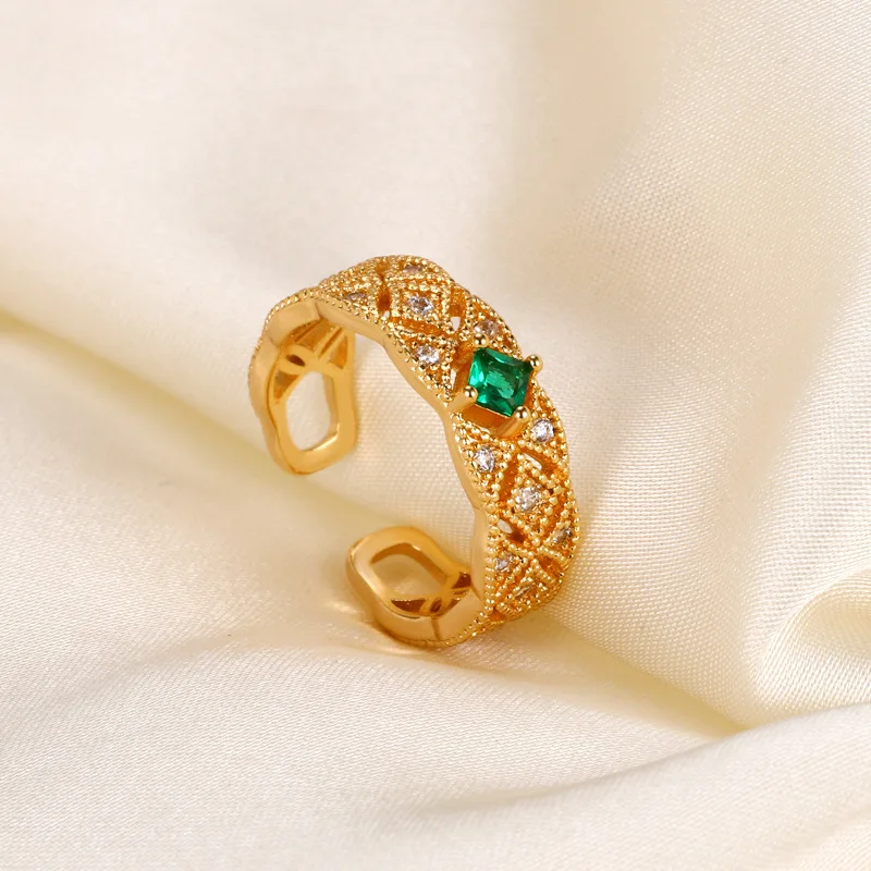 Кольцо изумруда и бриллиантов — позолоченное 18-каратным геометрическим дизайном, винтажный королевский стиль, регулируемые эффектные украшения для женщин 
Кольцо изумруда и бриллиантов — позолоченное 18-каратным геометрическим дизайном, винтажный королевский стиль, регулируемые эффектные украшения для женщин