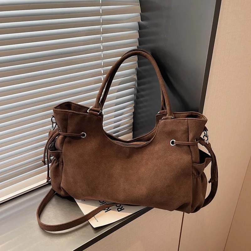 Vintage Spacious Tote Bag, Women's Underarm Shoulder Purse, Niche Top Handle Crossbody, Day to Night Sling Bag Textured Commuter
Vintage Spacious Tote Bag, Women's Underarm Shoulder Purse, Niche Top Handle Crossbody, Day to Night Sling Bag Textured Commuter