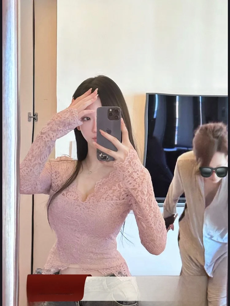 DoggyQin Korean Sle Lace irt Women's Slim Fit V-Ne Sexy Floral Base irt Top Cotton Polyester Long Sve ort L...
DoggyQin Korean Sle Lace irt Women's Slim Fit V-Ne Sexy Floral Base irt Top Cotton Polyester Long Sve ort L...