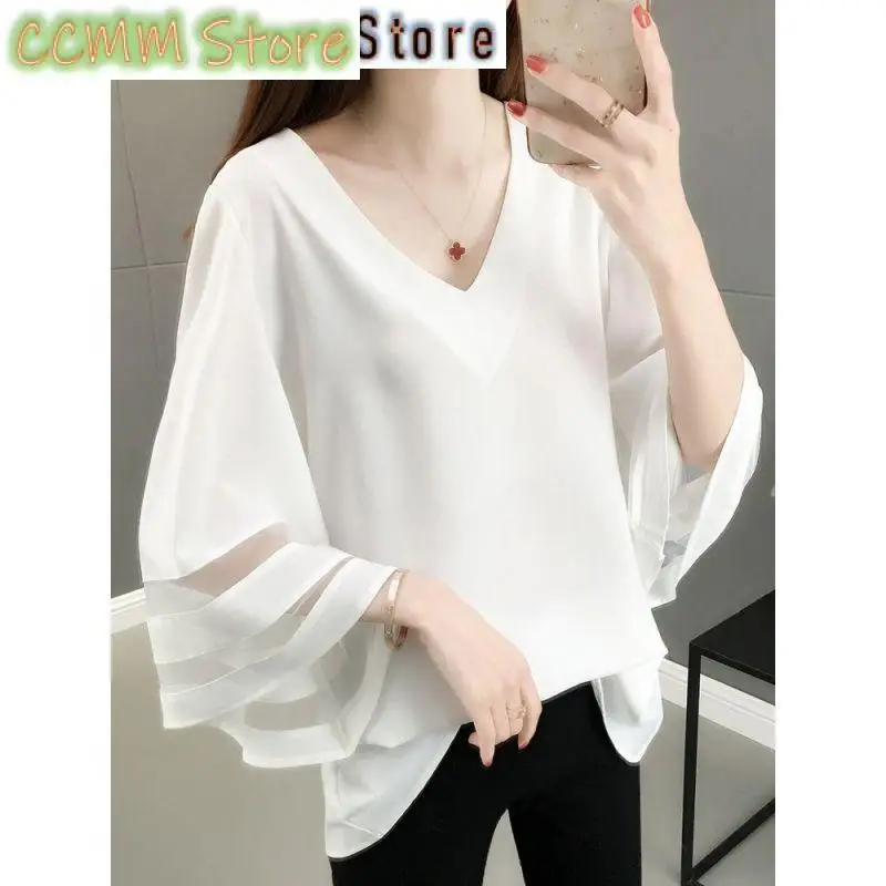 Elegant V-Neck Spliced Flare Sleeve Gauze Chiffon Blouse Women Clothing Spring New Oversized Casual Pullovers Sweet Shirt
Elegant V-Neck Spliced Flare Sleeve Gauze Chiffon Blouse Women Clothing Spring New Oversized Casual Pullovers Sweet Shirt