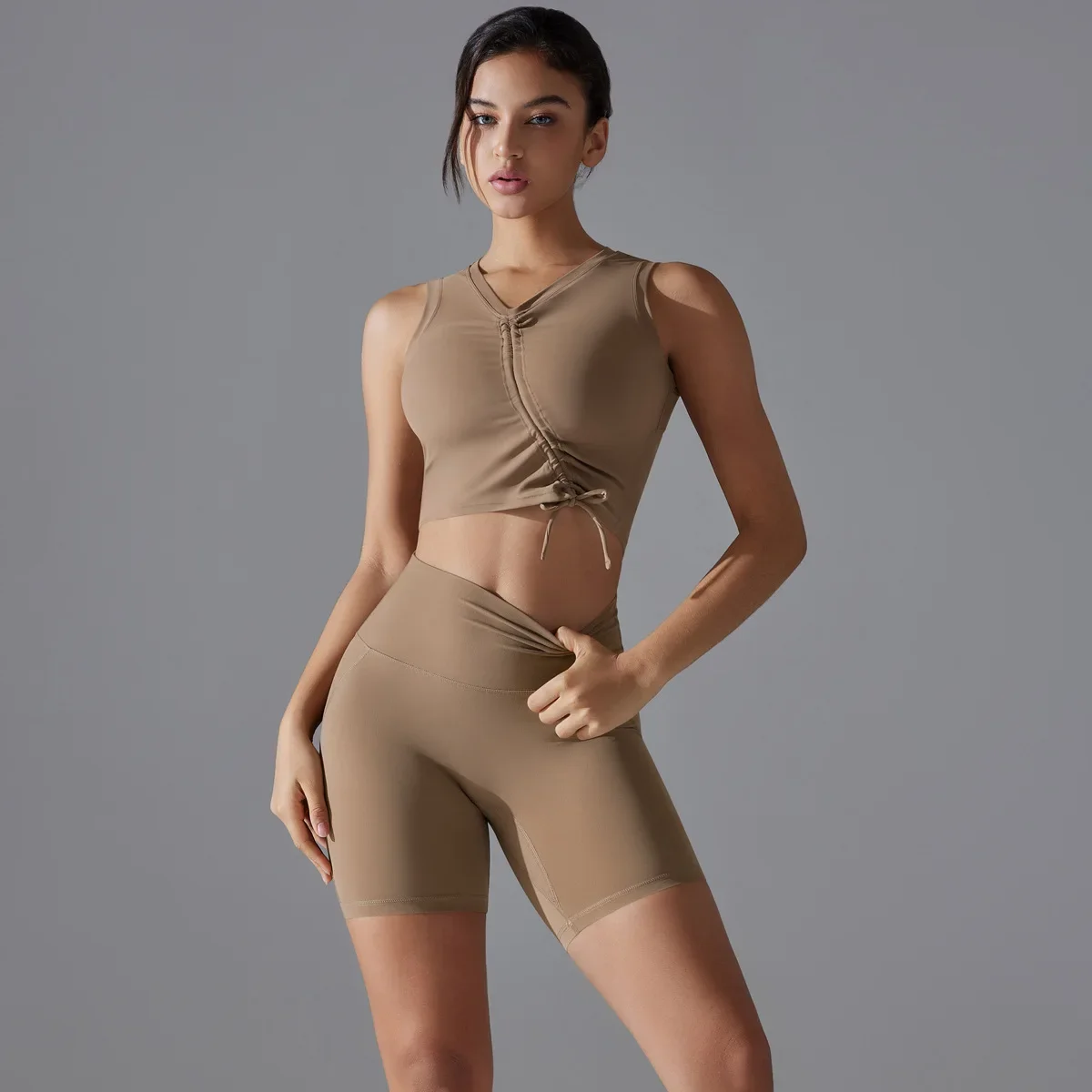 2 PCS Seamless Yoga Set Women Pleate Drawstring Vest Top High Waist Lifting Short Sport Suit Running Fitness Workout Clothes
2 PCS Seamless Yoga Set Women Pleate Drawstring Vest Top High Waist Lifting Short Sport Suit Running Fitness Workout Clothes