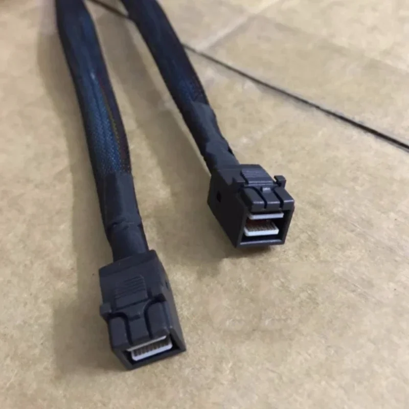 Original 12G/bps HD MiniSAS Data Cable SFF-8643 To SFF-8643 for Server Array Card Backplane Cable
Original 12G/bps HD MiniSAS Data Cable SFF-8643 To SFF-8643 for Server Array Card Backplane Cable
