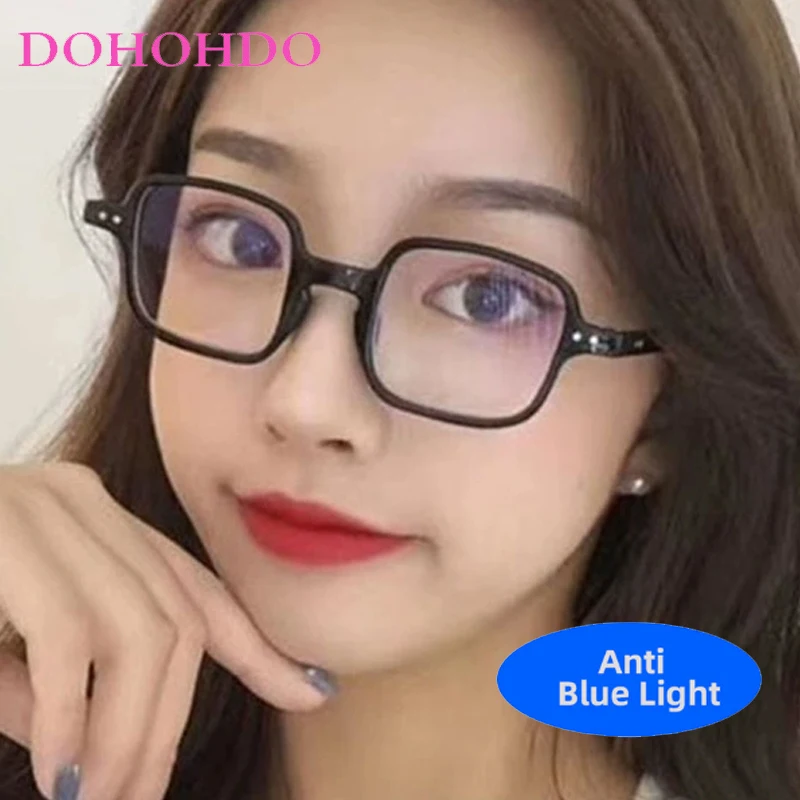 Retro Luxury Brand Designer Small Frame Square Rice Nail Eyeglasses Men Women Fashion Classic Reading Anti-Blue Light Eyeglasses
Retro Luxury Brand Designer Small Frame Square Rice Nail Eyeglasses Men Women Fashion Classic Reading Anti-Blue Light Eyeglasses