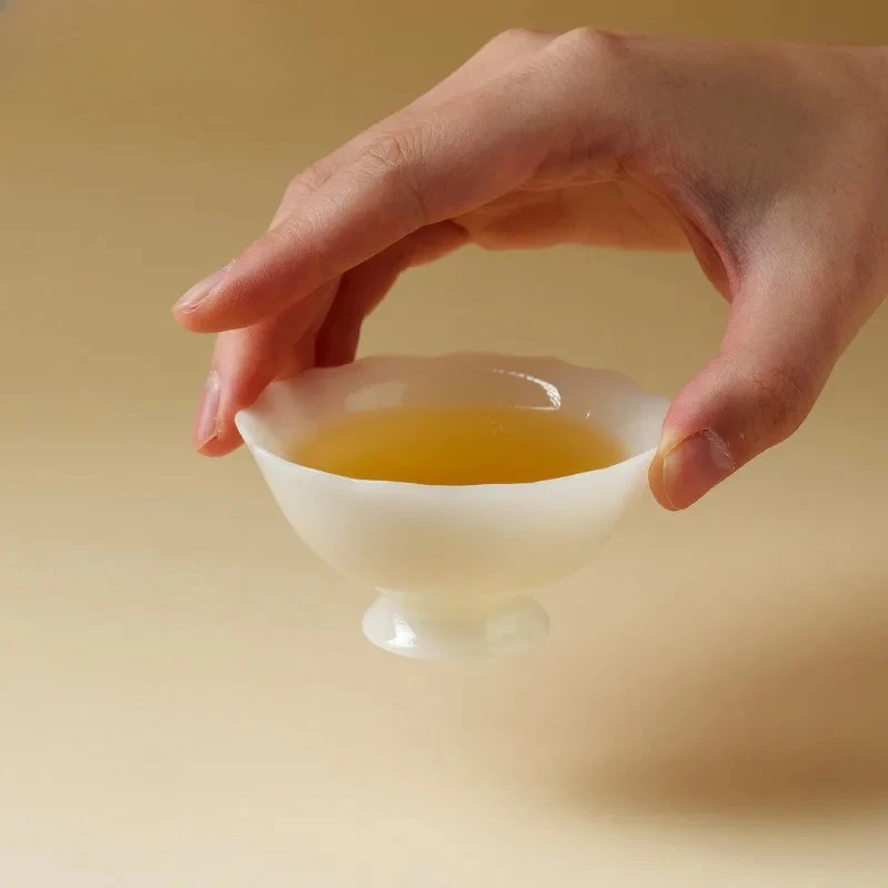 70ml Icy Jade Flower Mouth High Foot Teacup Antique Tea Bowl Tea Cup Set Tea-tasting Smelling Cup Jianzhan Master Cups Drinkware
70ml Icy Jade Flower Mouth High Foot Teacup Antique Tea Bowl Tea Cup Set Tea-tasting Smelling Cup Jianzhan Master Cups Drinkware